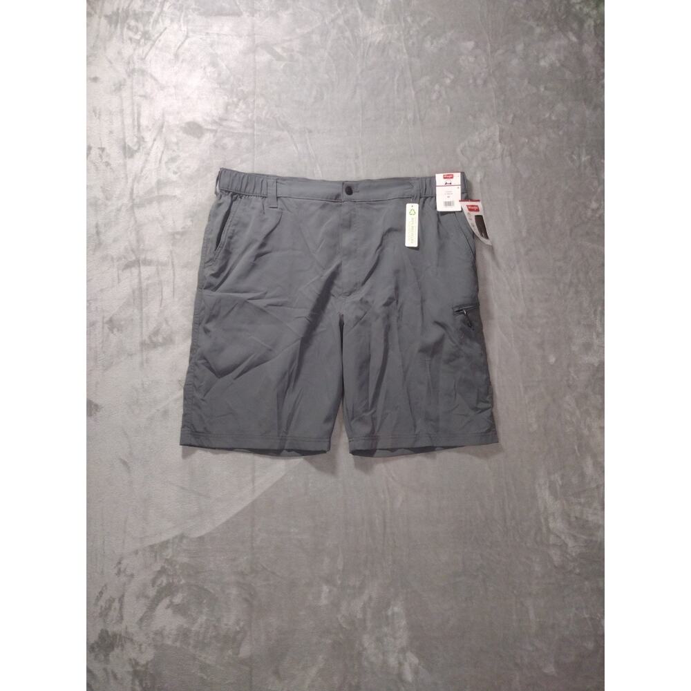 Wrangler Performance Relaxed Fit Gray Mens Short Flex Waist Sz 42 Hiking NWT